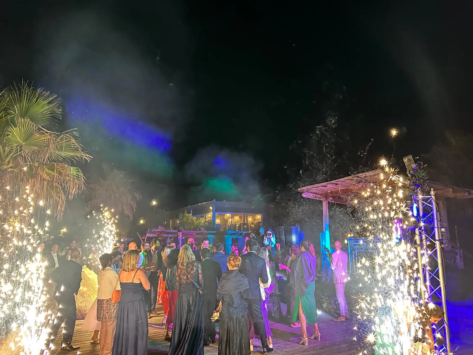 Éclairage lors d'un mariage avec music event